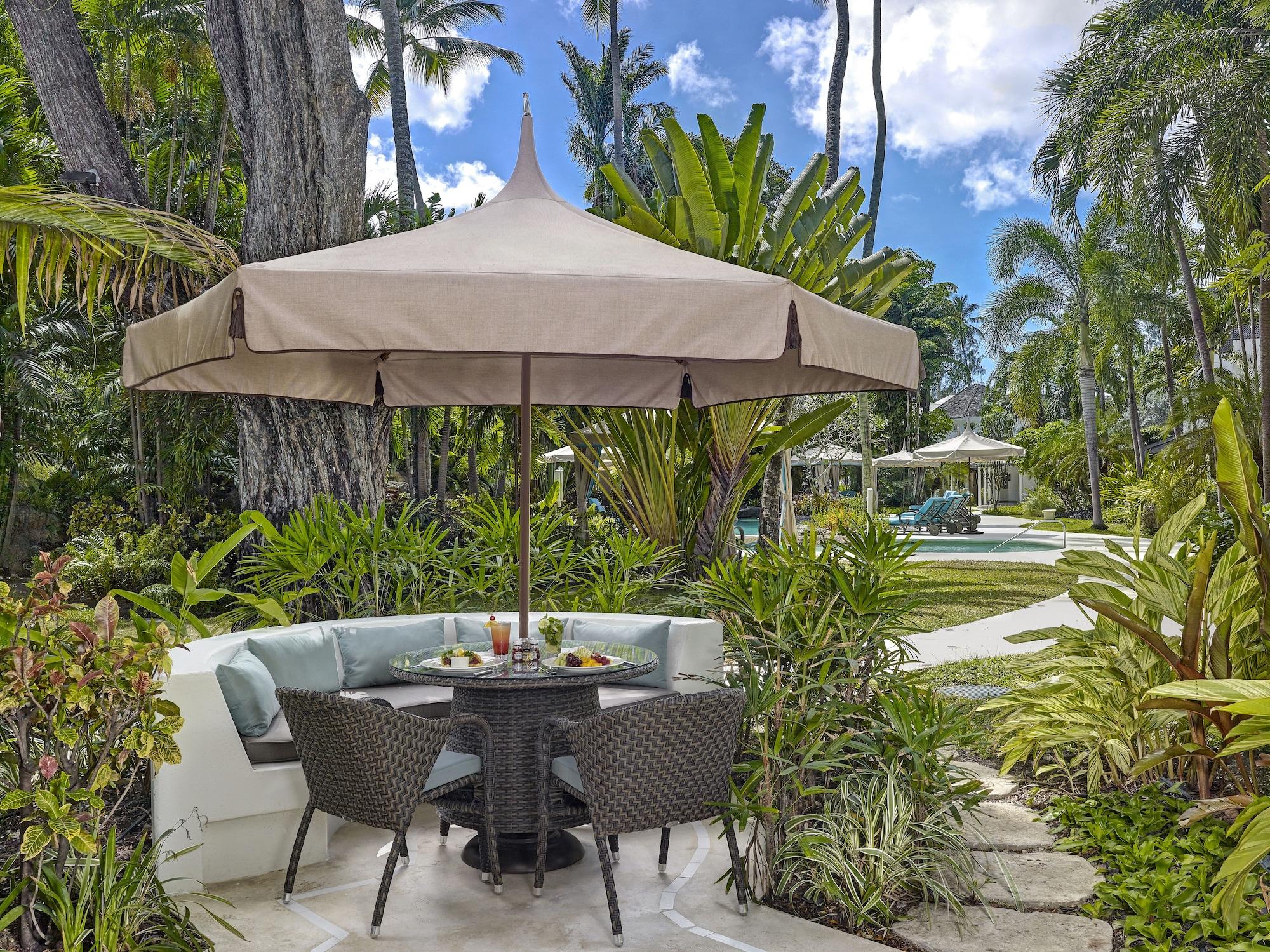 Colony Club By Elegant Hotels Saint James Buitenkant foto